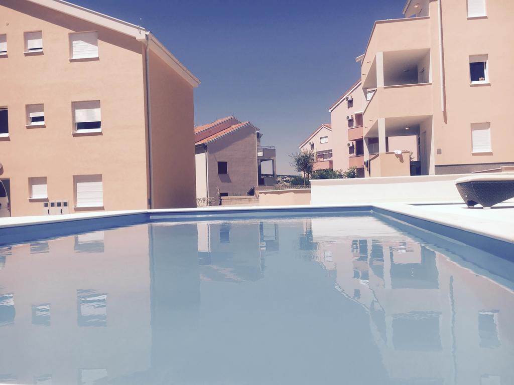 Orange Apartments Новалья Экстерьер фото