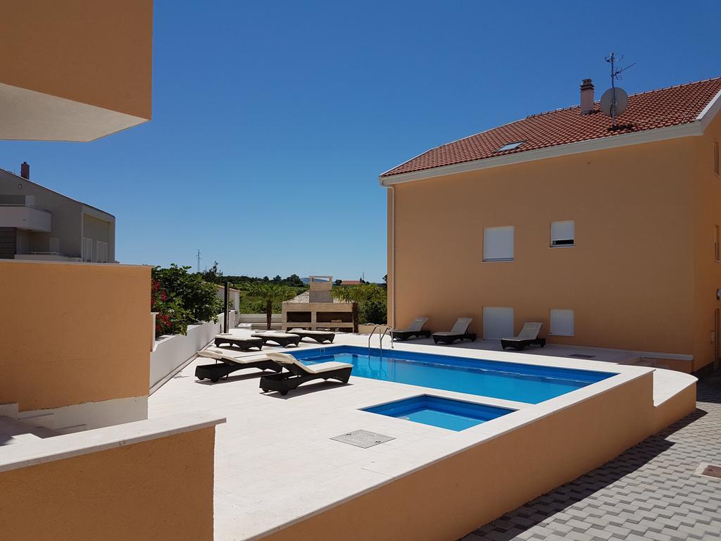 Orange Apartments Новалья Экстерьер фото