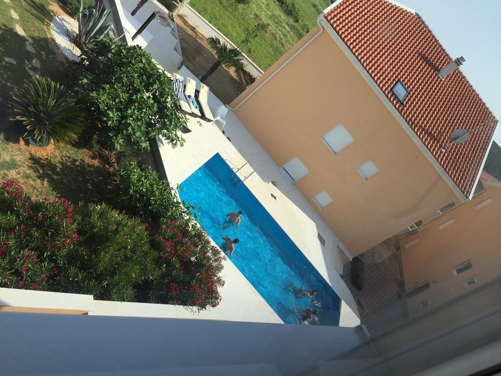 Orange Apartments Новалья Экстерьер фото
